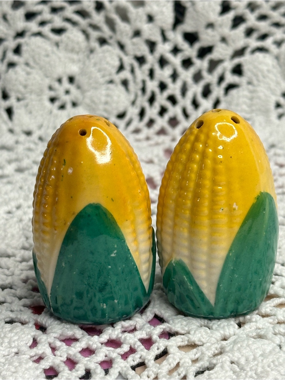 Vintage Historical 1945 Nebraska State Fair Corn Cob Salt & Pepper shakers, MCM